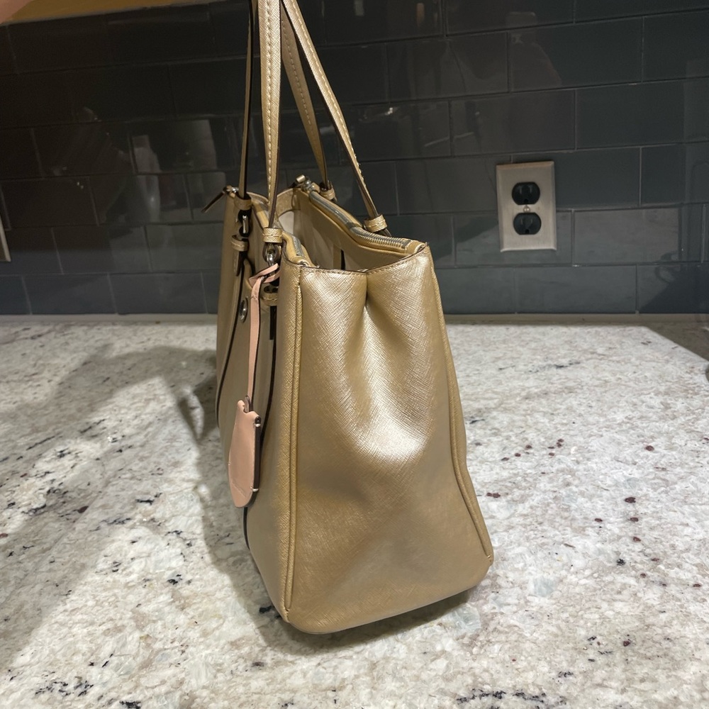 Authentic Coach tote purse - Picture 5 of 9